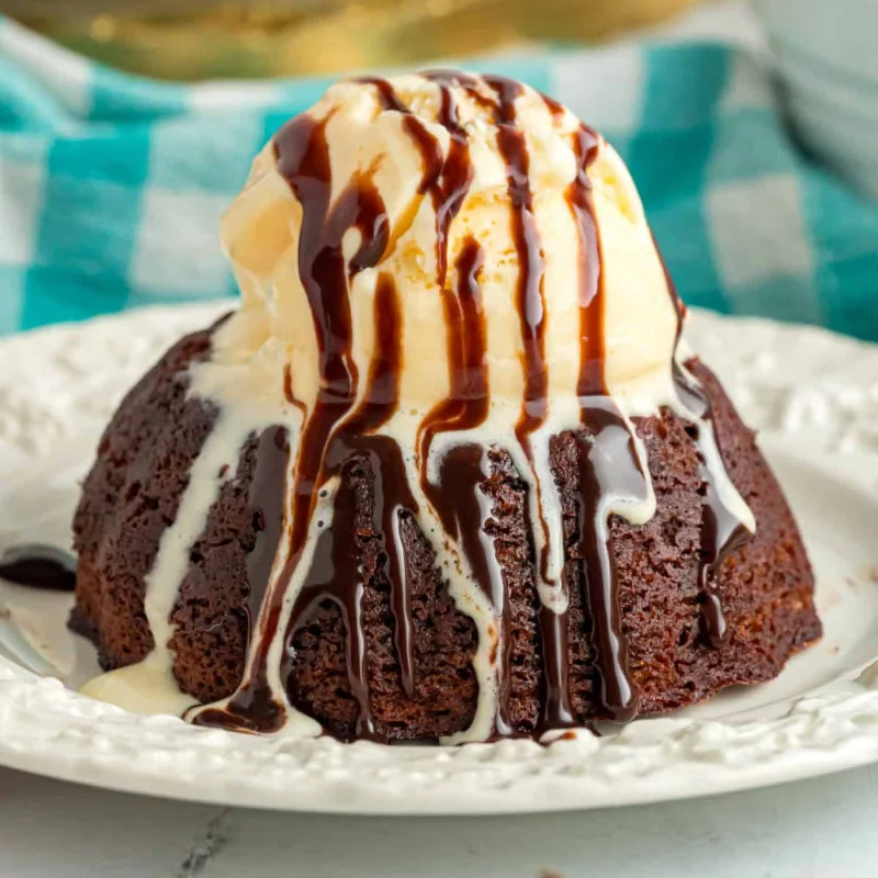 Molten Lava Cake - Anne's Bountiful Bakery   - Anaheim, California